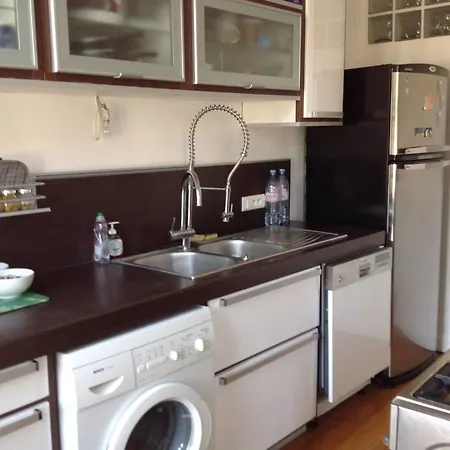 Toulon Apartment * Tulon